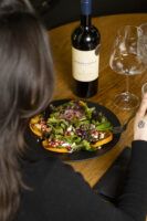Cruz Pampa sorprende en València con nuevos sabores de primavera y una experiencia secreta para amantes de la carne - Gastronomía y Moda