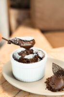 Madrid se rinde al chocolate con postres irresistibles para celebrar el Día Mundial de la Tarta de Chocolate - Gastronomía y Moda