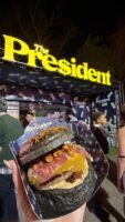 Ana Isabel Pareja señala en The Champions Burger la hamburguesa que más le sorprendió en Dos Hermanas - Gastronomía y Moda