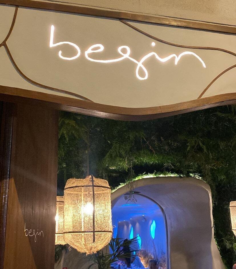Begin y su gastronomía bajo las 'profundidades marinas' en mitad de un bosque tropical - Gastronomía y Moda