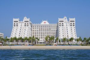 RIU Hotels continúa con la reapertura de sus hoteles en México y lo hace con las aperturas del Riu Vallarta (Riviera Nayarit) y del Riu Palace Cabo San Lucas (Los Cabos) - Gastronomía y Moda