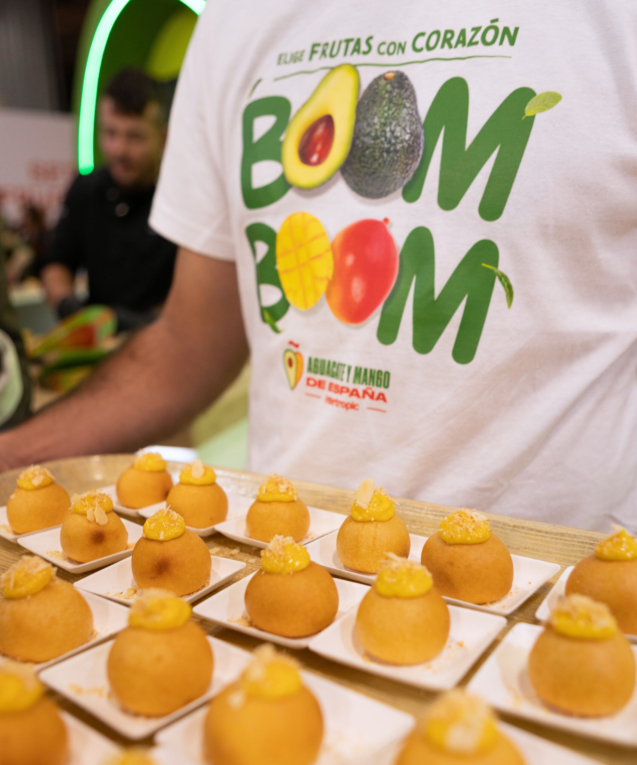 Carlos Maldonado propone tres recetas con mango para disfrutar de la temporada: tacos, pollo al curry y un postre japonés - Gastronomía y Moda