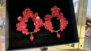 Los pendientes que marcan tendencia en la Pasarela Flamenca Tío Pepe 2026 están en Casa Márquez - Gastronomía y Moda