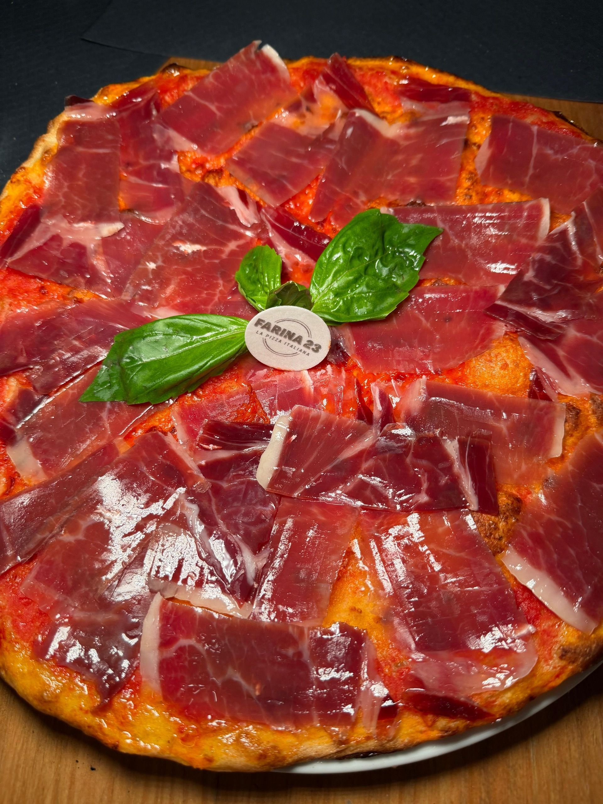 Farina 23, la pizzería italiana de la Alameda que refuerza su posición como referencia gastronómica en Sevilla - Gastronomía y Moda