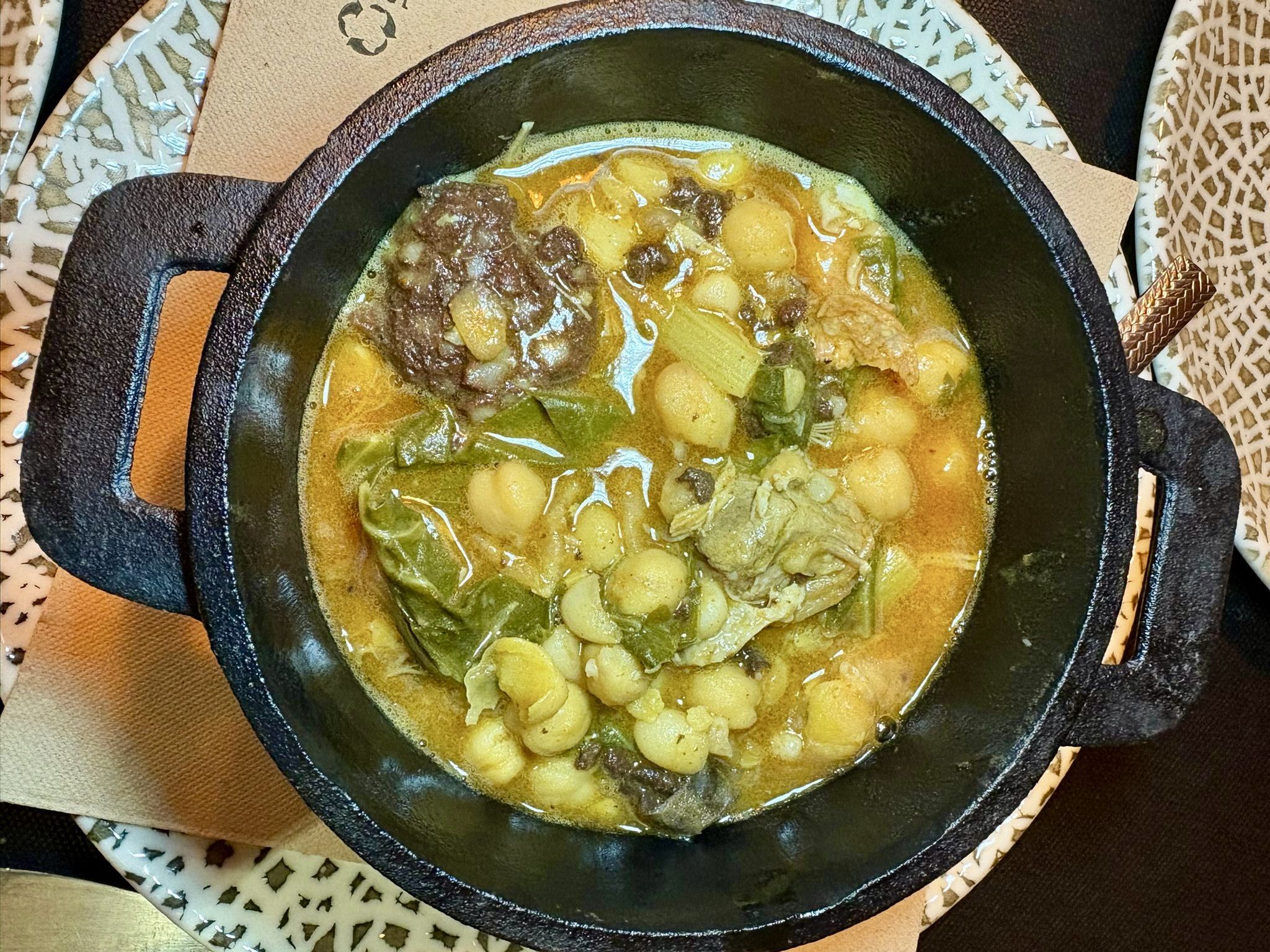 Altobrasa revoluciona el culto a la parrilla en Sevilla tras la visita de Ana Isabel Pareja - Gastronomía y Moda