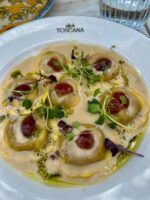 El restaurante inmersivo de Córdoba que convierte cada comida en un viaje a la Toscana - Gastronomía y Moda
