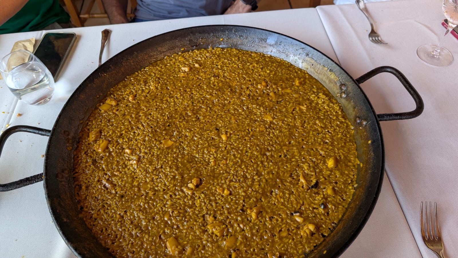 Restaurante S’Espartar, donde la tradición y el trato llegan al "Cum laude" - Gastronomía y Moda