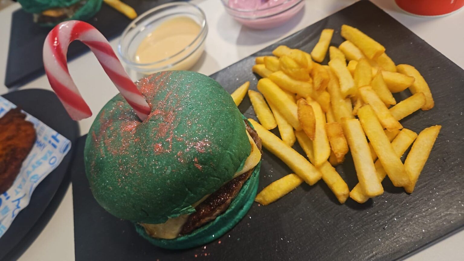 Urban Burger Aracena, la hamburguesería que pone a Aracena en el mapa foodie de la Sierra de Aracena y Picos de Aroche Urban Burger Aracena, la hamburguesería que pone a Aracena en el mapa foodie de la Sierra de Aracena y Picos de Aroche - Gastronomía y Moda