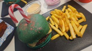 Urban Burger Aracena, la hamburguesería que pone a Aracena en el mapa foodie de la Sierra de Aracena y Picos de Aroche - Gastronomía y Moda