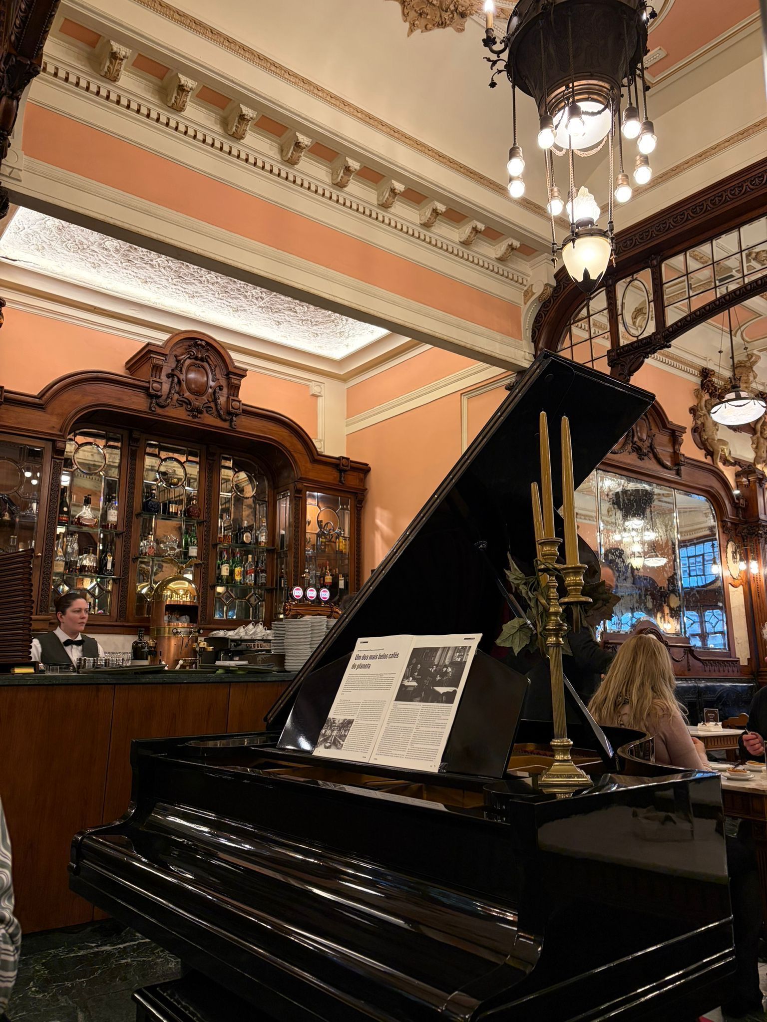Café Majestic, un desayuno entre historia y elegancia en el corazón de Oporto - Gastronomía y Moda