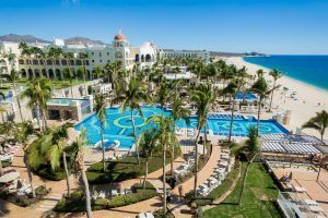 RIU Hotels continúa con la reapertura de sus hoteles en México y lo hace con las aperturas del Riu Vallarta (Riviera Nayarit) y del Riu Palace Cabo San Lucas (Los Cabos) - Gastronomía y Moda
