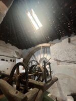 La influencer Lola Martín descubre el restaurante escondido en la Sierra de Aracena y Picos de Aroche que está conquistando a los amantes de la cocina tradicional - Gastronomía y Moda