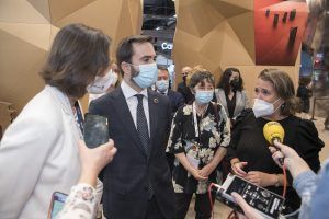 La Ruta del Vino de Rioja Alavesa presenta en Fitur su ‘Entoeno a la Mesa 2021’ - Gastronomía y Moda