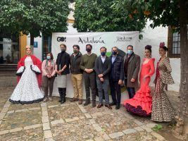 Andalucía se viste de moda flamenca - Gastronomía y Moda