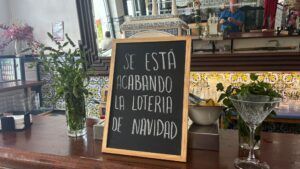 Gran acogida del décimo del Casino de Cazalla de la Sierra para el Sorteo de Navidad de 2025 - Gastronomía y Moda