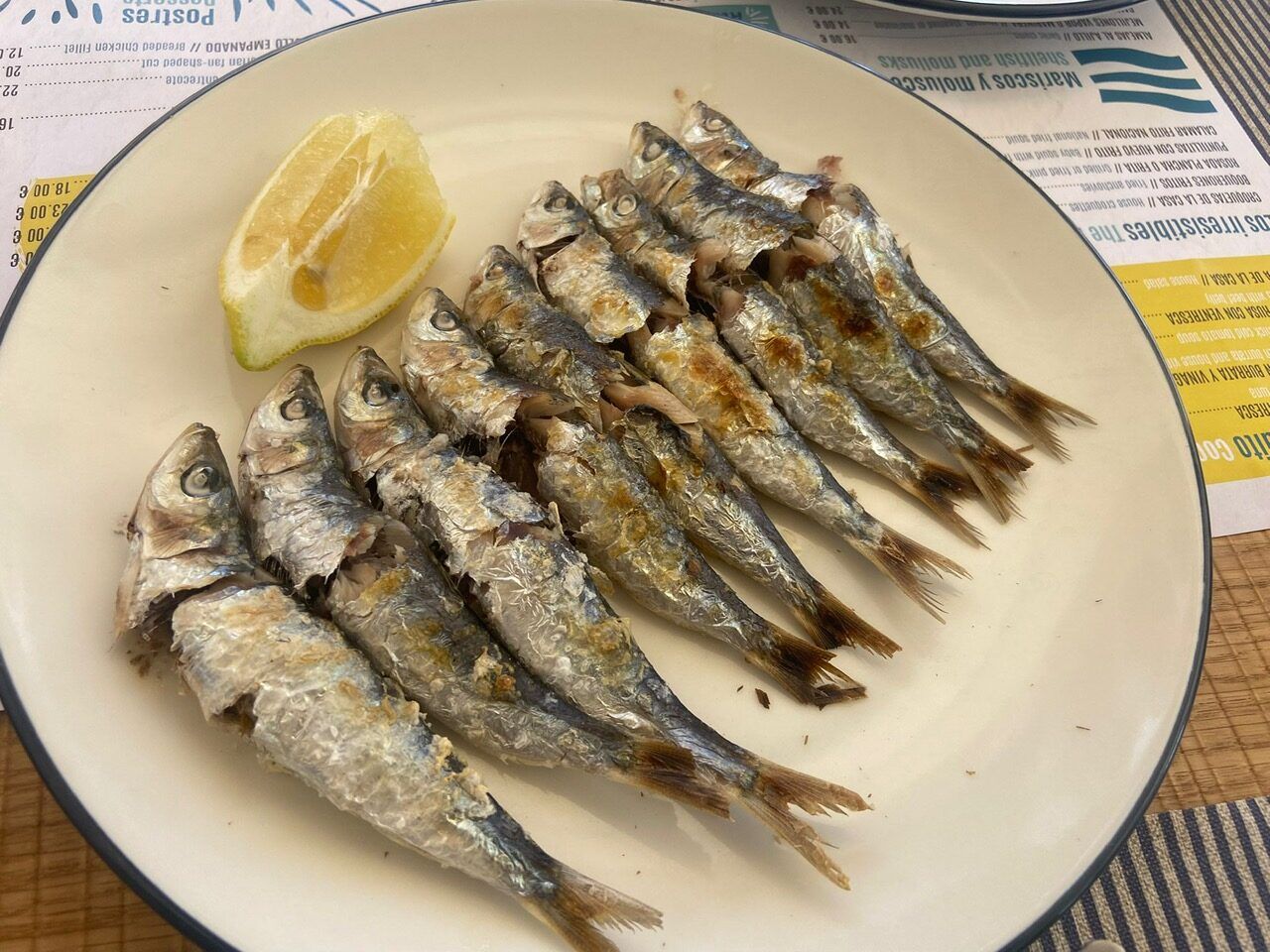 Chiringuito Pez Limón, todo un referente gastronómico en Almuńecar - Gastronomía y Moda