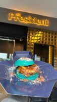 Las abuelas inspiran una de las hamburguesas más emotivas de la Navidad en Sevilla - Gastronomía y Moda