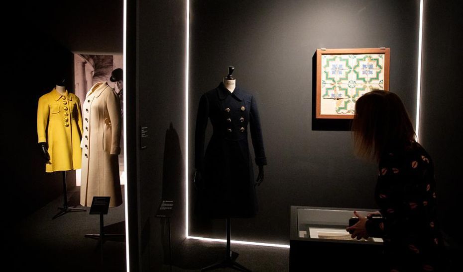La exposición que no te puedes perder: 'Henry Clarke y la moda de España bajo el influjo de la Alhambra' - Gastronomía y Moda