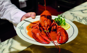 Les Grands Buffets: el templo de la gran cocina francesa y homenaje vivo a Auguste Escoffier: Lujo accesible, recetas legendarias y vinos excepcionales - Gastronomía y Moda