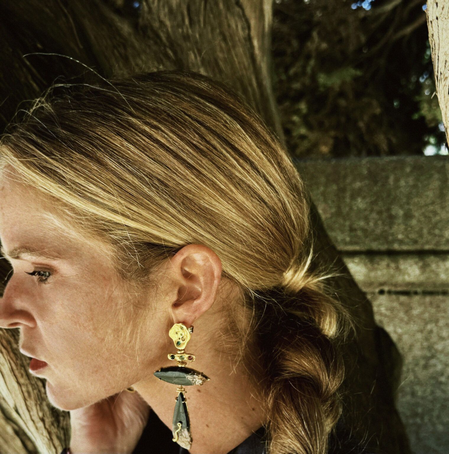 La firma de joyas Clara & Beth lanza su pieza estrella de la colección Nómada: los pendientes Dolmen - Gastronomía y Moda