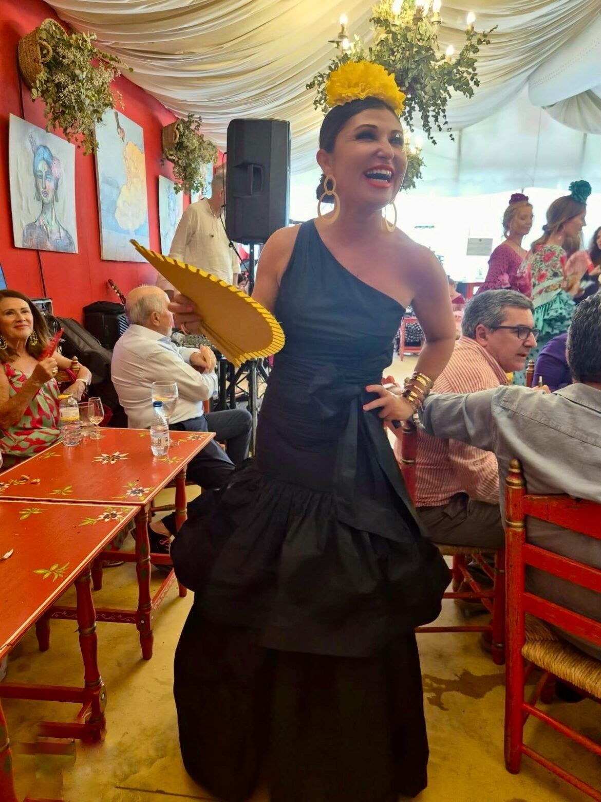 Guan Perea y su visión de la Feria de Málaga como un laboratorio vivo de moda repleto de tendencias y tradición Guan Perea y su visión de la Feria de Málaga como un laboratorio vivo de moda repleto de tendencias y tradición - Gastronomía y Moda