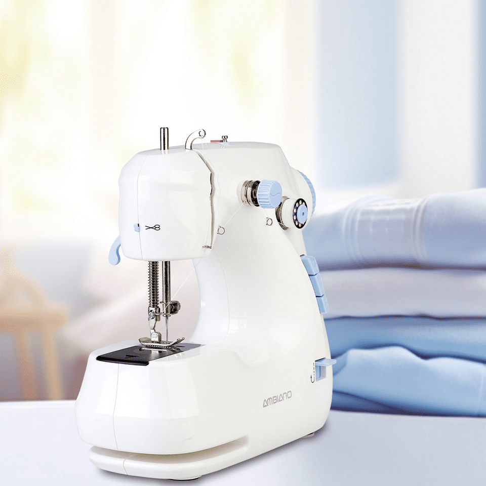 ALDI lanza su nueva mini máquina de coser por tan solo 24,99 euros - Gastronomía y Moda