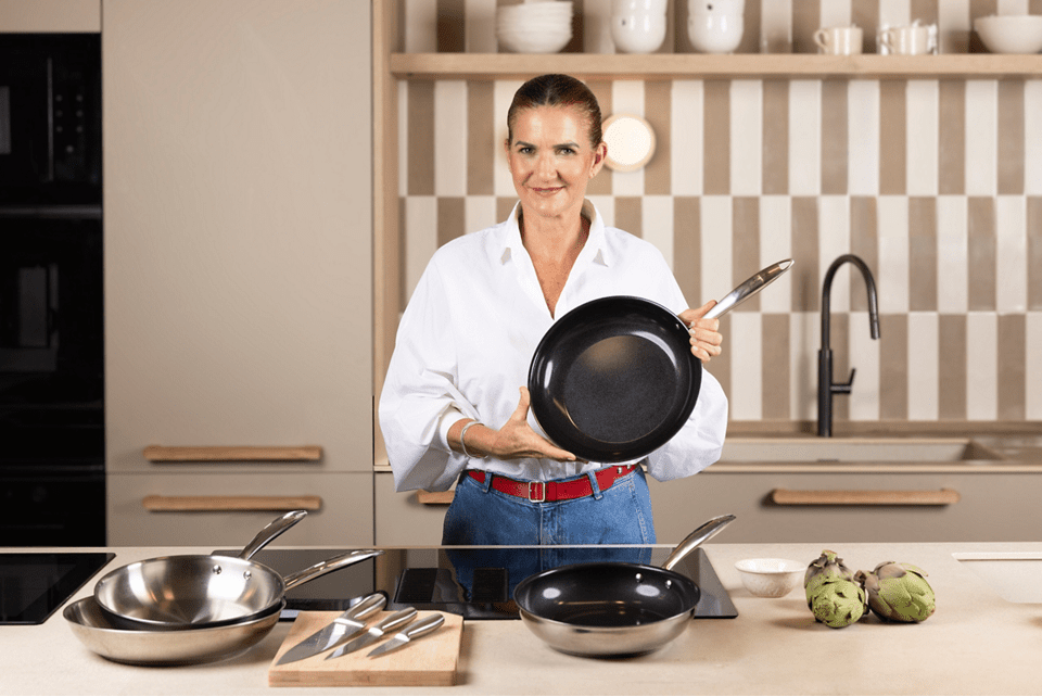 La colección de cocina de ALDI con Samantha Vallejo-Nágera que promete arrasar desde 11,99 euros La colección de cocina de ALDI con Samantha Vallejo-Nágera que promete arrasar desde 11,99 euros - Gastronomía y Moda