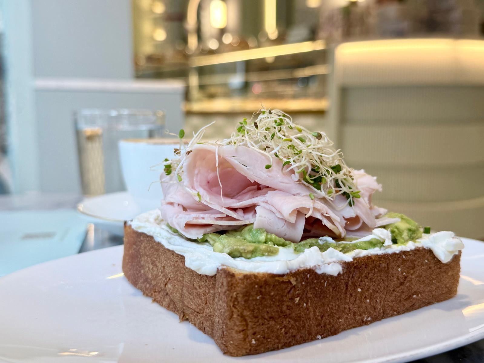 Desayunar en Balbisiana Génova, un rincón dulce en el corazón de Madrid - Gastronomía y Moda