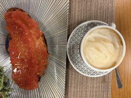 Desayunar frente al Obradoiro en el Café Restaurante Raxoi de Santiago de Compostela - Gastronomía y Moda