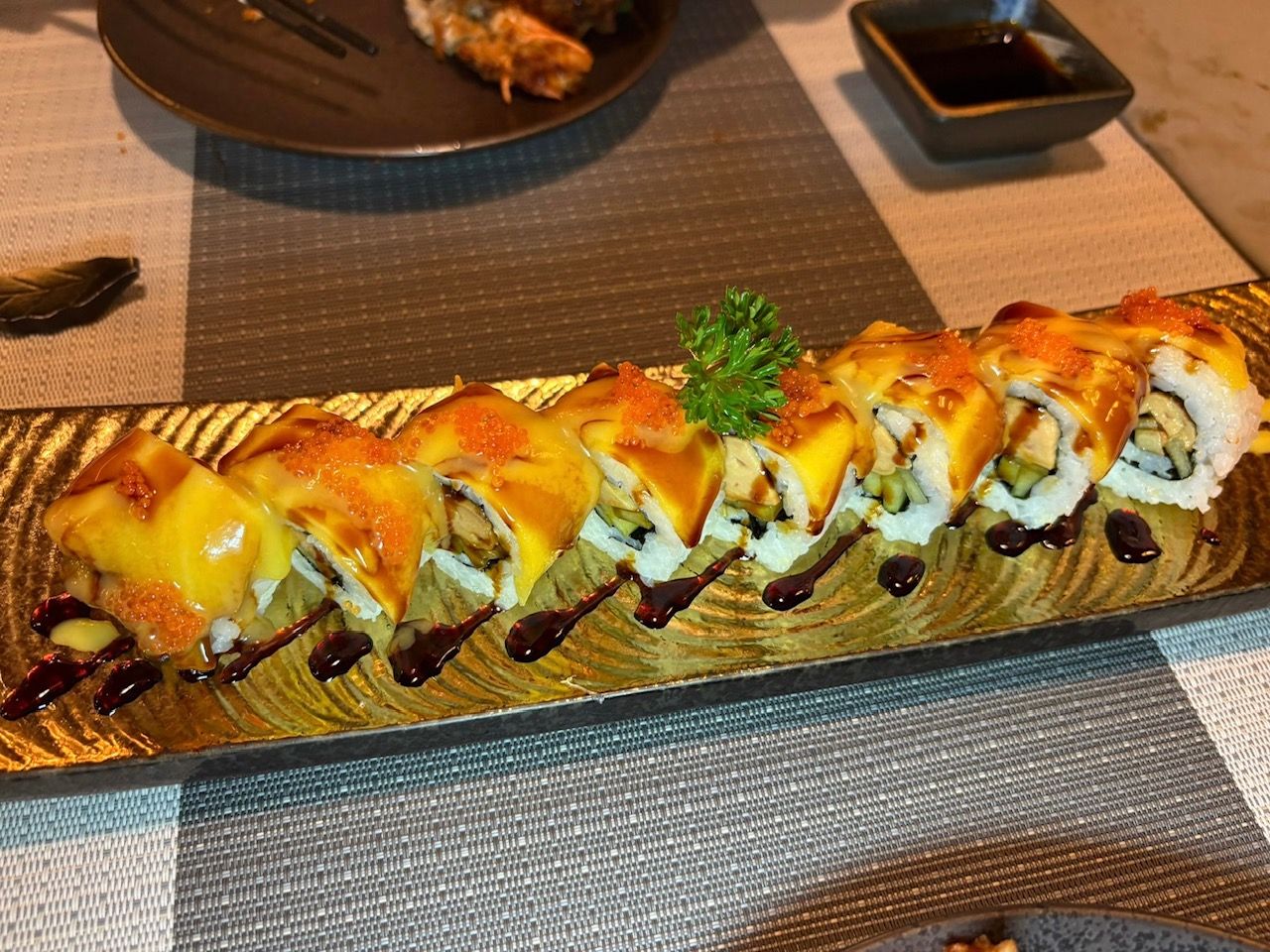 La influencer Ana Isabel Pareja descubre el restaurante japonés que sorprende en Sevilla por su nivel y detalle - Gastronomía y Moda