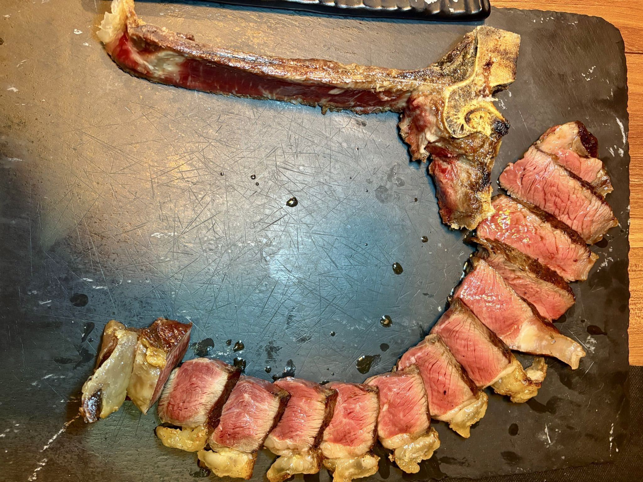 Altobrasa revoluciona el culto a la parrilla en Sevilla tras la visita de Ana Isabel Pareja - Gastronomía y Moda