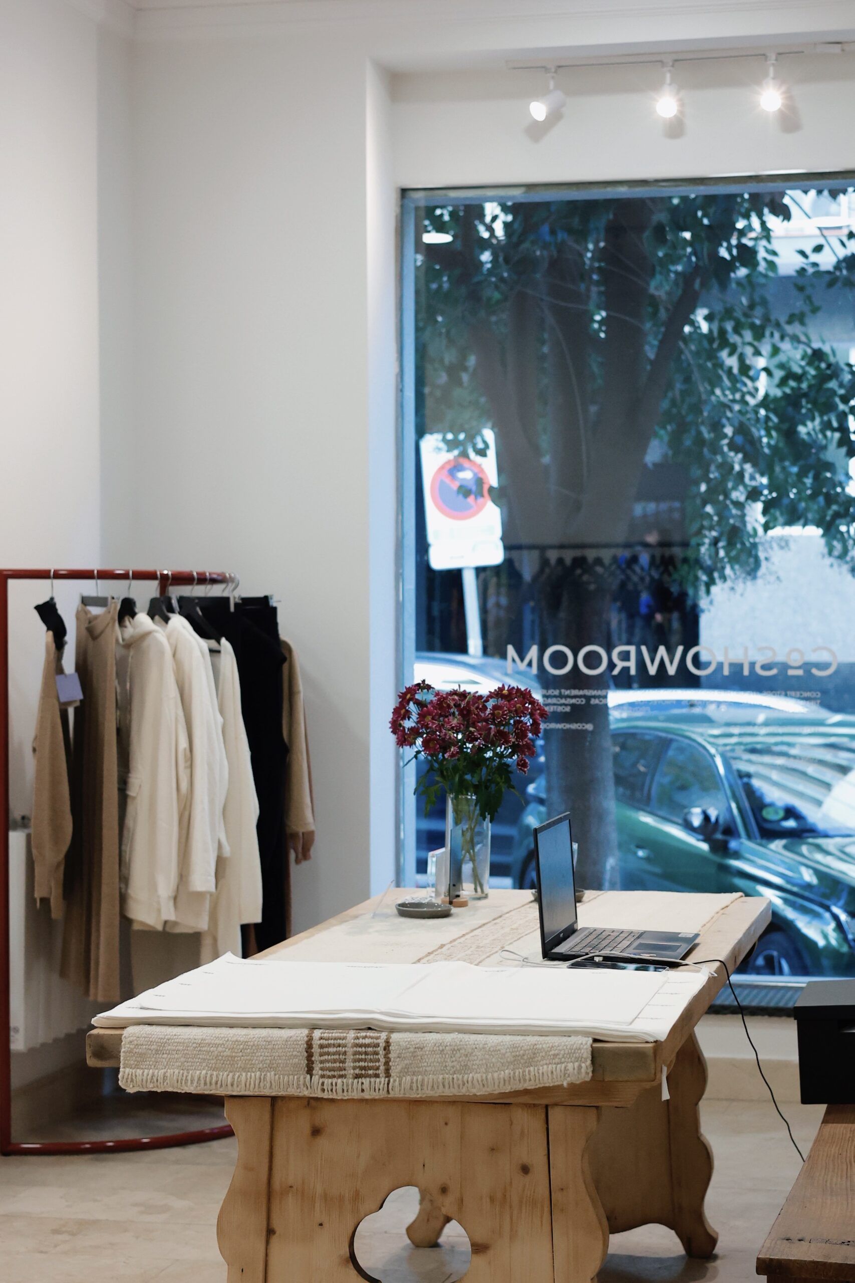 Coshowroom inaugura "Ayala 50", su nueva tienda en el barrio de Salamanca de Madrid - Gastronomía y Moda