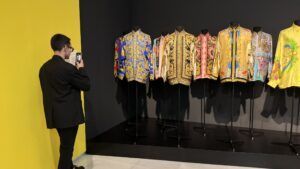 Muy recomendada. Espectacular exposición homenaje a Gianni Versace en la Fundación Unicaja - Gastronomía y Moda