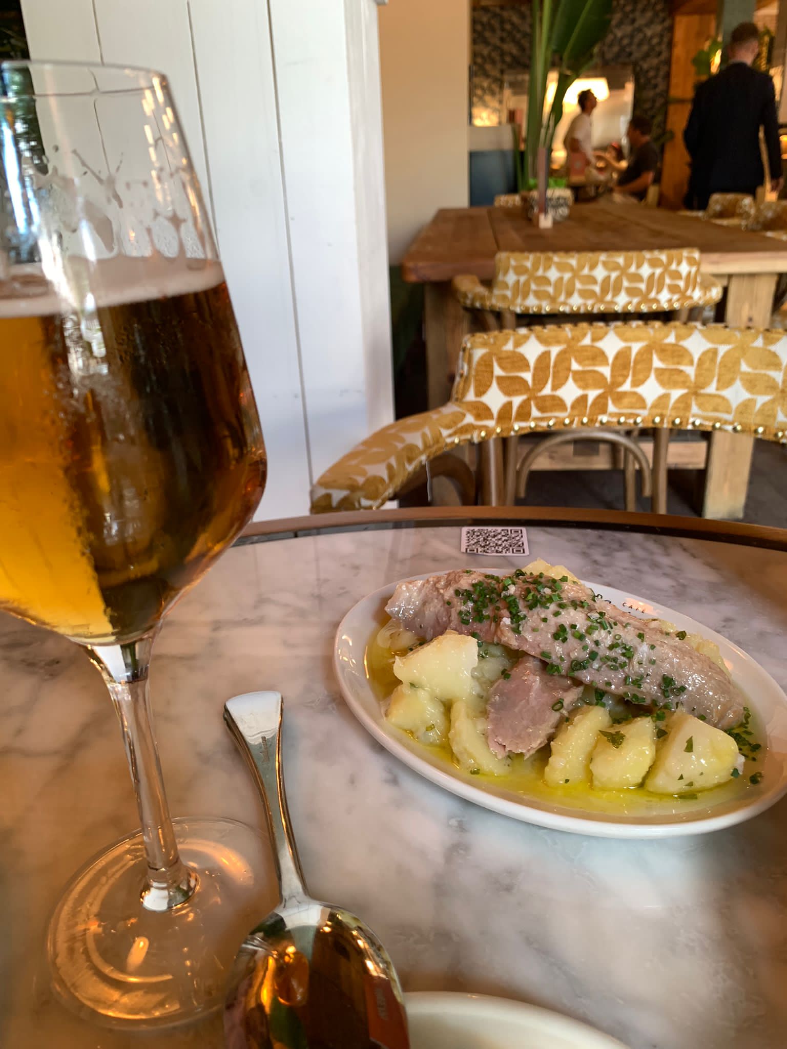 Café Santacruz, el nuevo bar de tapas en Sevilla con vistas a la Giralda - Gastronomía y Moda