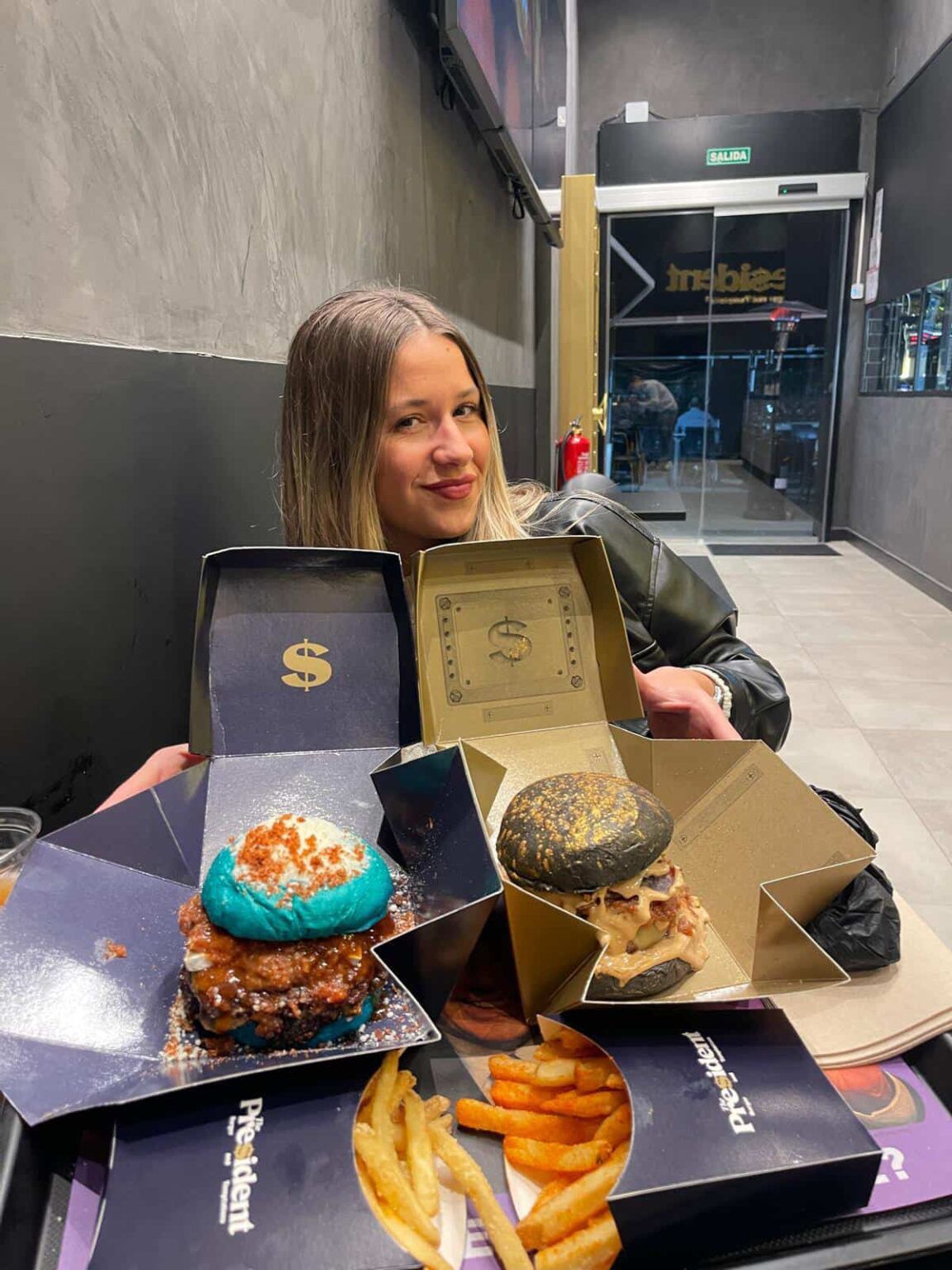 The President se consolida como una de las hamburgueserías más virales de Sevilla tras la visita de Dúo al Día en Mairena del Aljarafe - Gastronomía y Moda