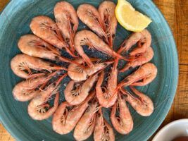 Chiringuito: La Mar Bonita: donde el tiempo se detiene y el mar lo llena todo de sabor - Gastronomía y Moda