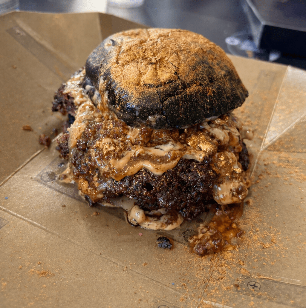 One Million Gold, la hamburguesa gourmet de referencia en Sevilla que define el éxito de The President - Gastronomía y Moda