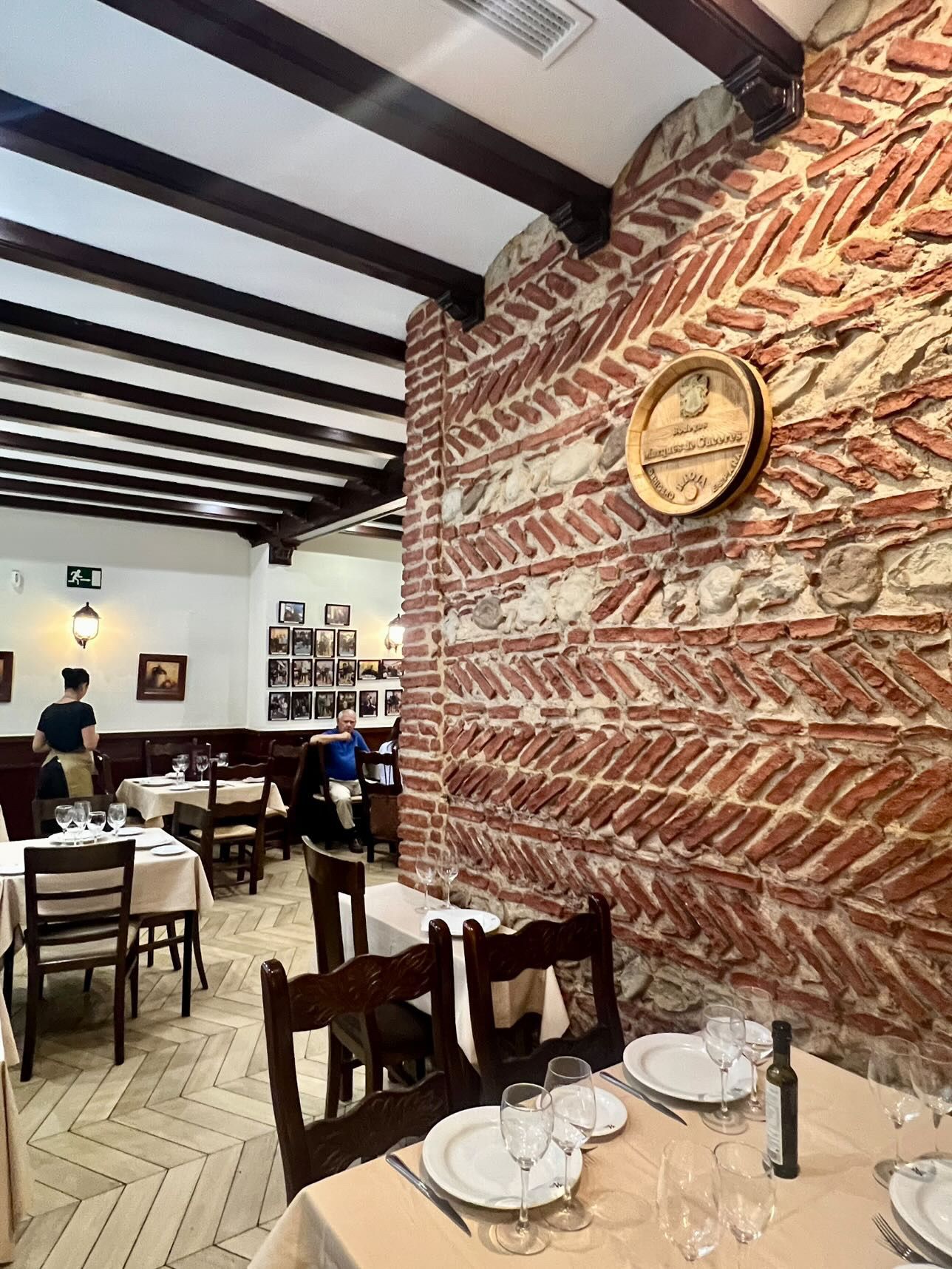 Restaurante Casa Antonio: donde se disfruta el tostón segoviano como mandan los cánones - Gastronomía y Moda