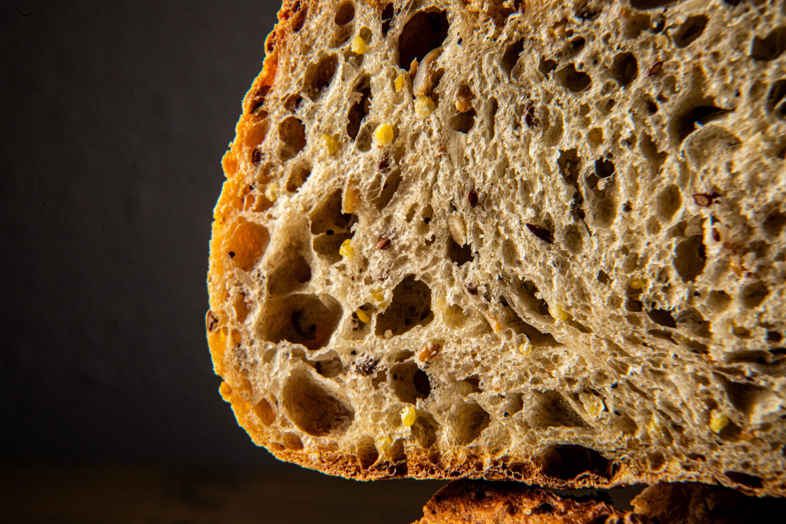 Andrea Forte reivindica el auténtico pan artesano: masa madre, fermentaciones de 24 horas y sabor en cada hogaza - Gastronomía y Moda