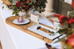 El hotel Alfonso XIII ratifica un año más su espíritu solidario con sus menús de Navidad a beneficio del Banco de Alimentos de Sevilla - Gastronomía y Moda