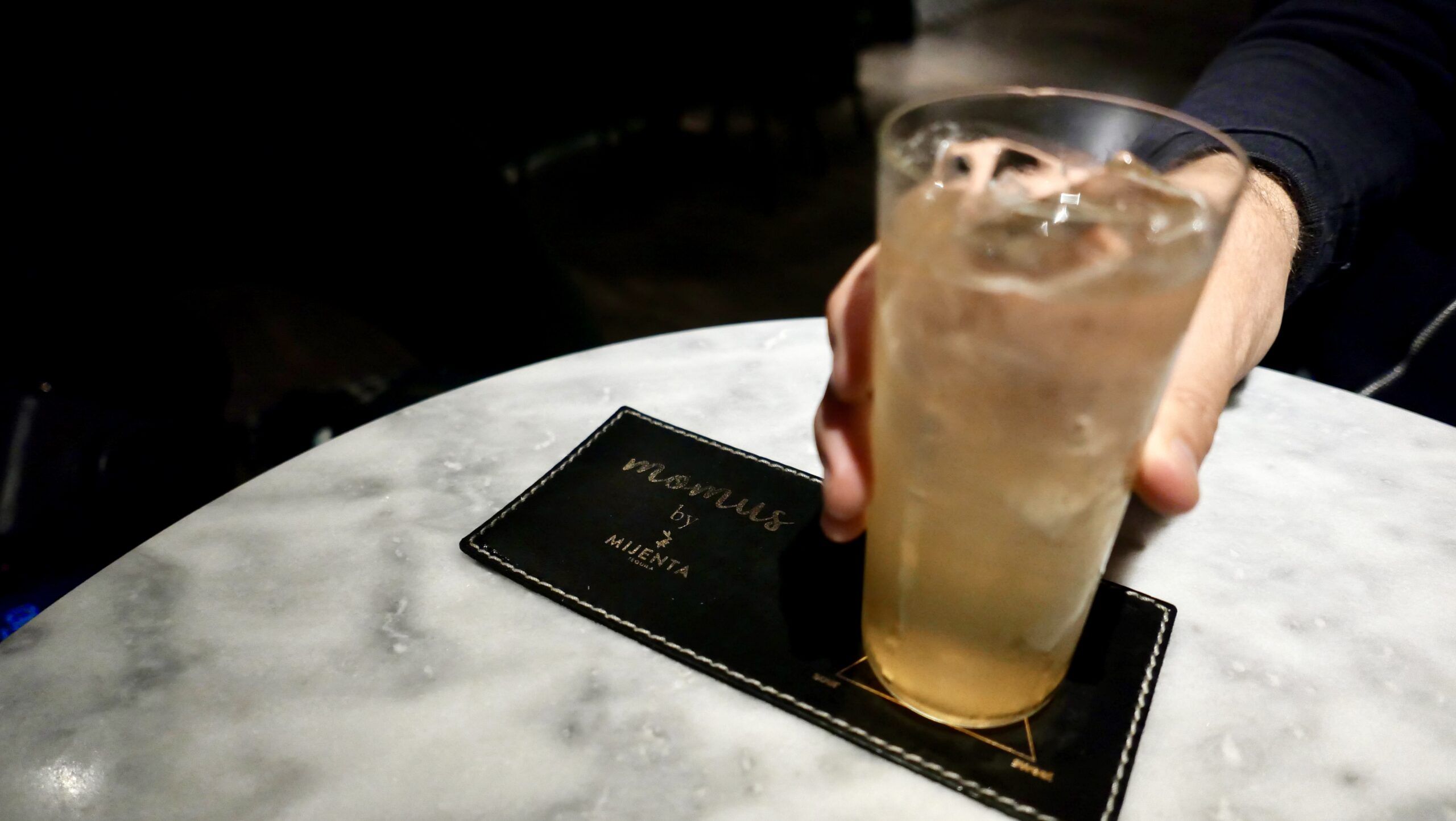 Una noche en Momus, una de las barras más creativas de Madrid - Gastronomía y Moda