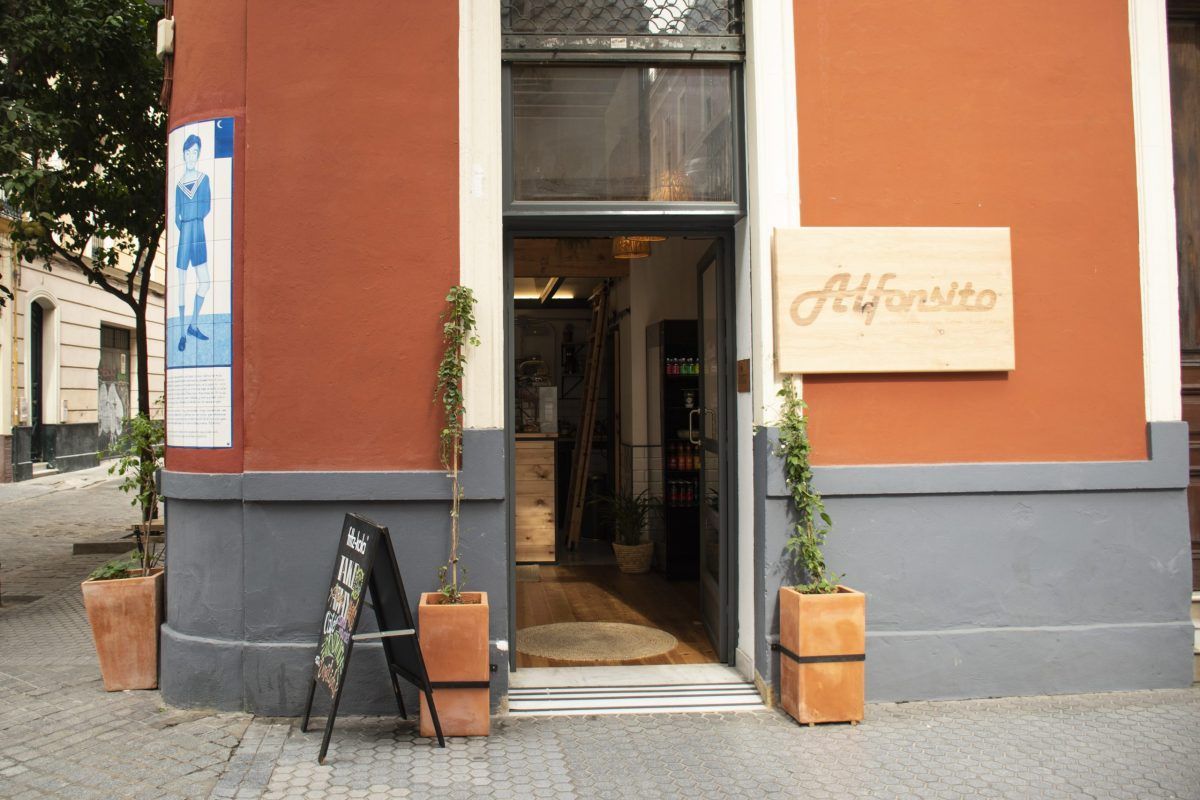 Alfonsito Take Away, el nuevo local que homenajea al hijo natural de Alfonso XII - Gastronomía y Moda
