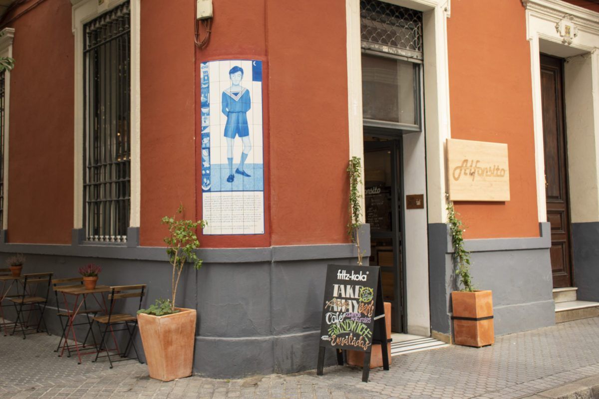 Alfonsito Take Away, el nuevo local que homenajea al hijo natural de Alfonso XII - Gastronomía y Moda
