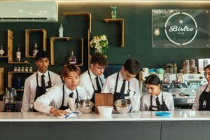 Les Roches impulsa la excelencia gastronómica en la Gala Michelin 2026 - Gastronomía y Moda