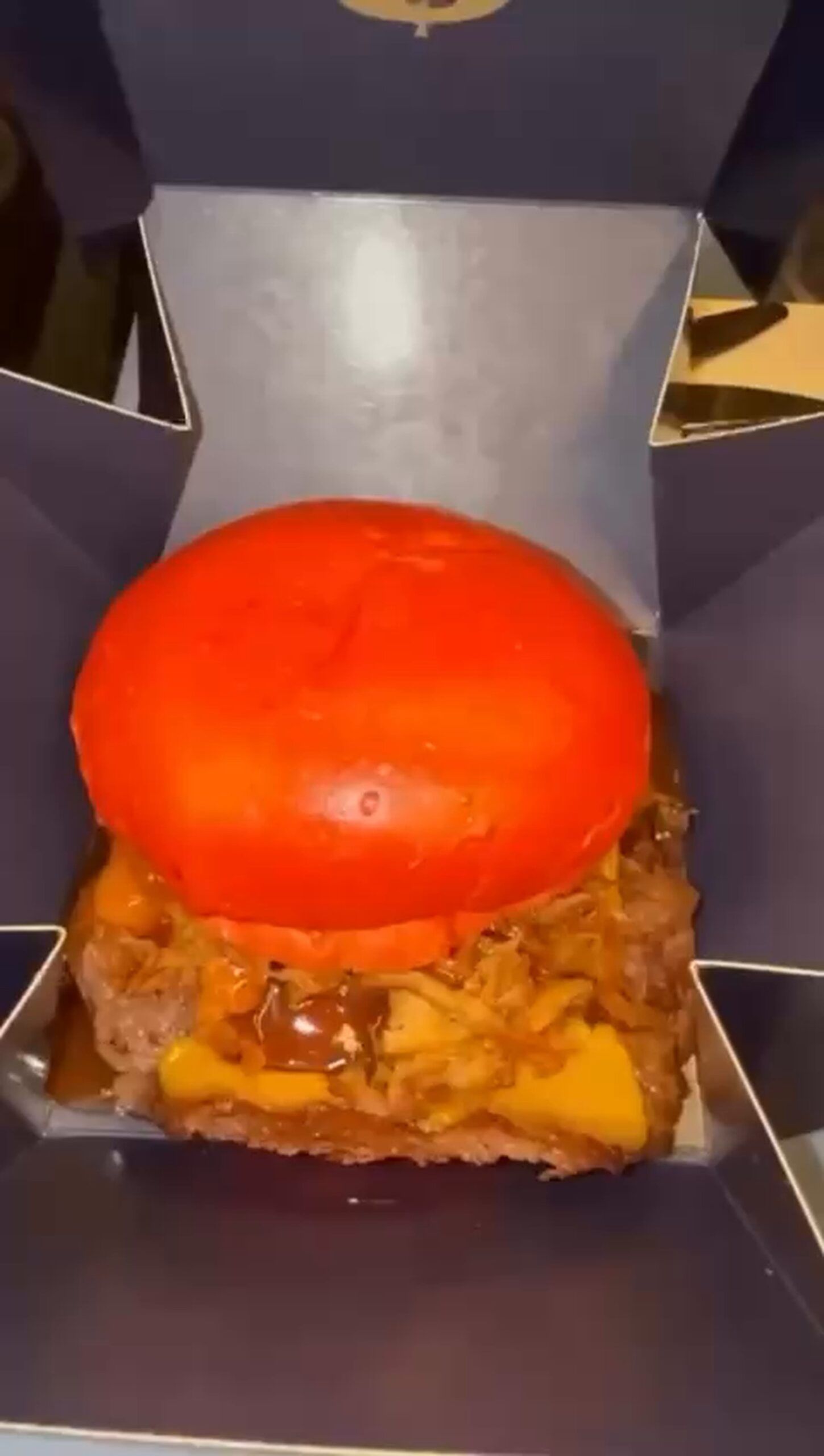 Ana Isabel Pareja pone en valor el universo The President como referente burger en Sevilla - Gastronomía y Moda