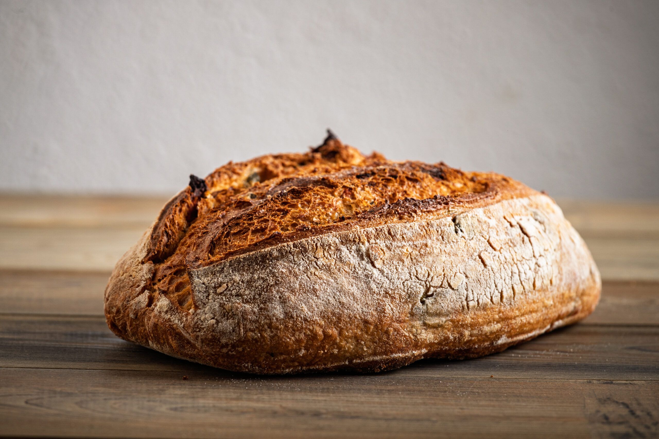 Andrea Forte reivindica el auténtico pan artesano: masa madre, fermentaciones de 24 horas y sabor en cada hogaza - Gastronomía y Moda