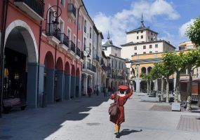 Un viaje emocional al subsuelo de Aranda de Duero a través de sus bodegas - Gastronomía y Moda