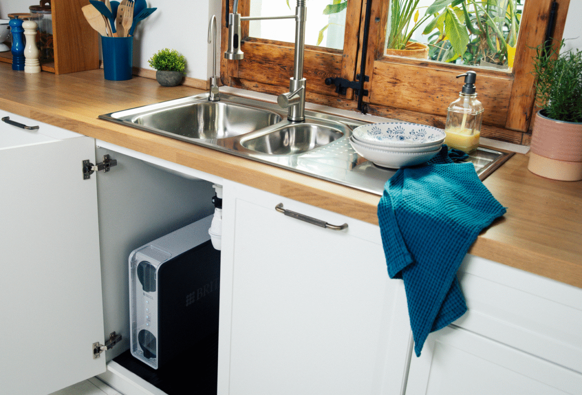 BRITA lanza mypure RO, su nueva solución de ósmosis inversa para mejorar la calidad del agua en los hogares con mayor salinidad BRITA lanza mypure RO, su nueva solución de ósmosis inversa para mejorar la calidad del agua en los hogares con mayor salinidad - Gastronomía y Moda