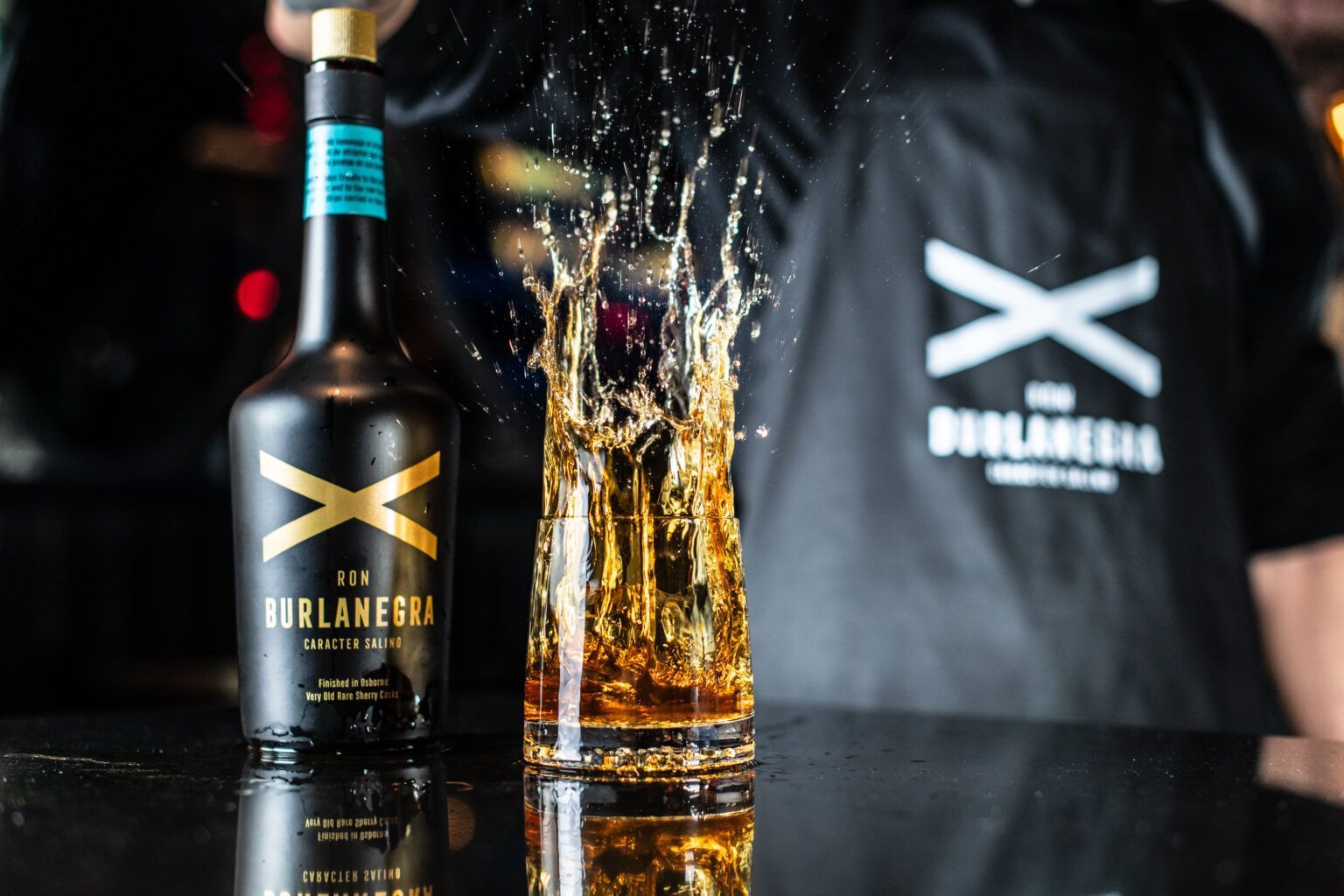 Burlanegra, el ron con un arriesgado toque salino - Gastronomía y Moda