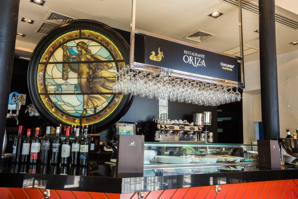 La Terraza Bar España, del Restaurante Oriza, rescata el típico ‘pescaíto frito’ para las noches de verano